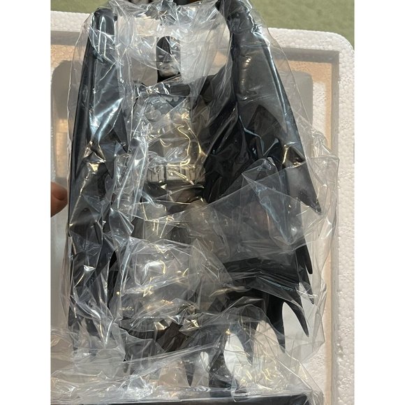 DC Direct Batman Black & White Statue MATT WAGNER # 799/4500 New Factory Sealed - Picture 4 of 5